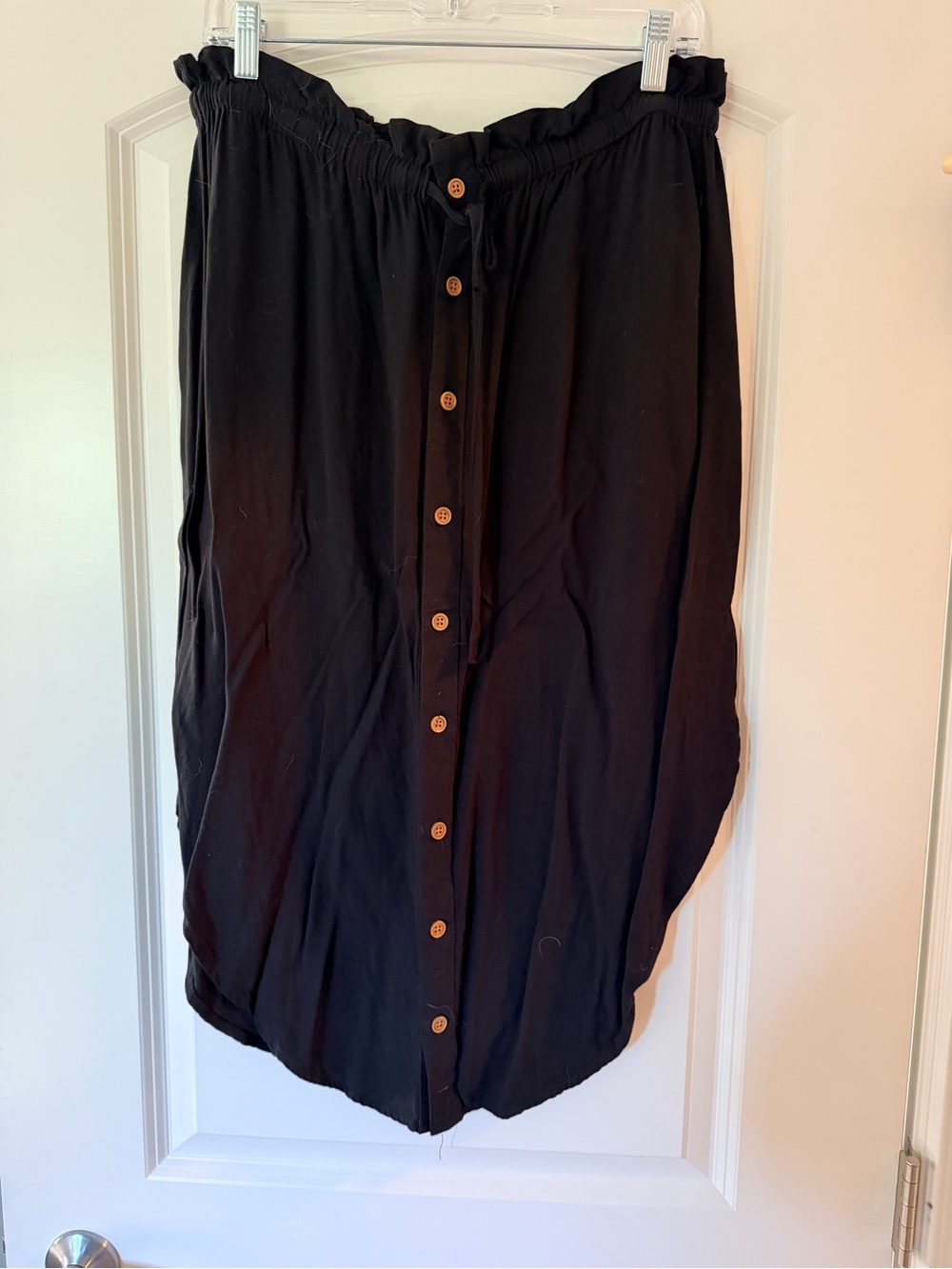 Jackson Rowe Black Button-Front High-Low Skirt